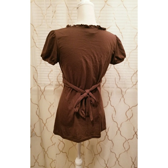 Brown low cut top - Picture 3 of 3